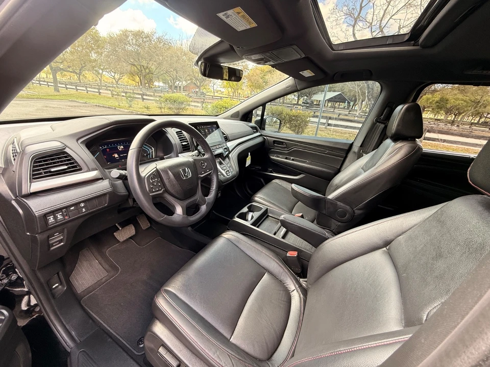2024 Honda Odyssey - Image 15 of 21