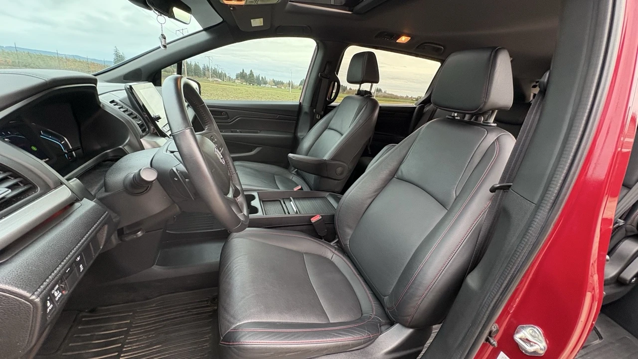 2024 Honda Odyssey - Image 10 of 20