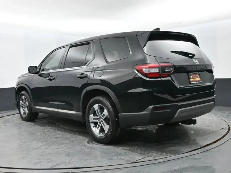 2024 Honda Pilot 4th Gen - Image 9 of 12