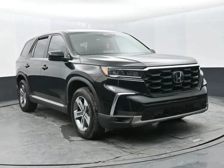 2024 Honda Pilot 4th Gen - Image 2 of 12