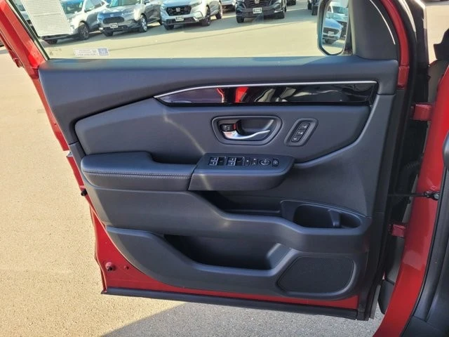 2024 Honda Pilot 4th Gen - Image 17 of 21