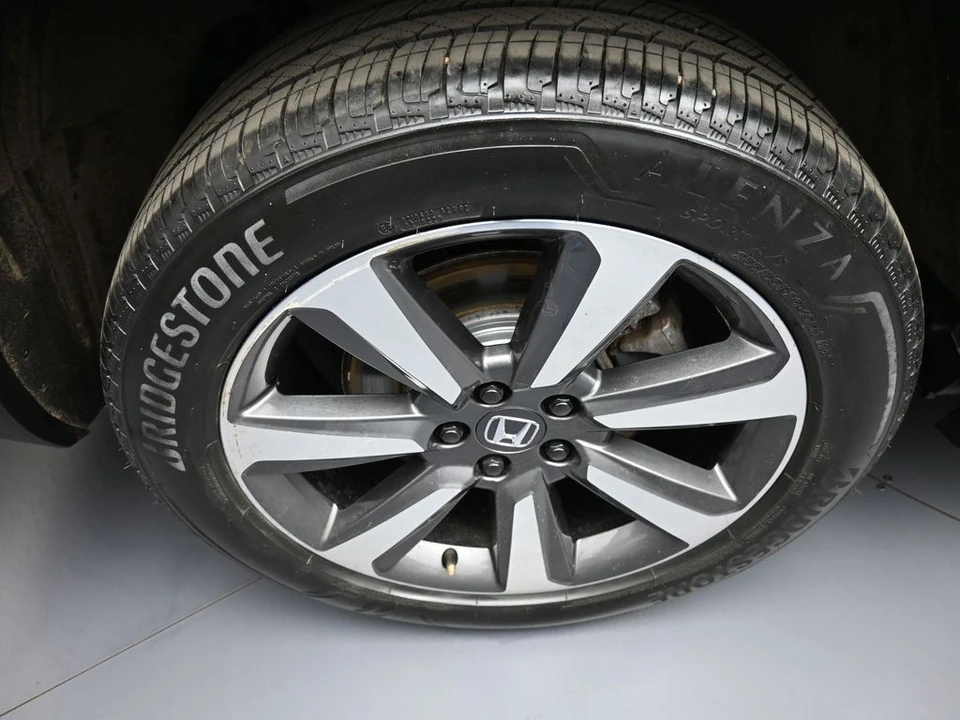 2024 Honda Pilot 4th Gen - Image 12 of 21