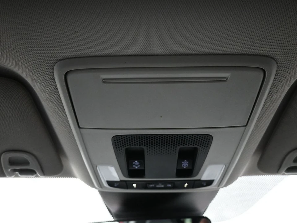 2024 Honda Pilot 4th Gen - Image 17 of 21