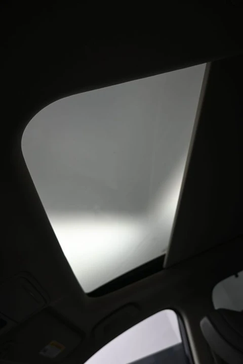 2024 Honda Pilot 4th Gen - Image 18 of 21