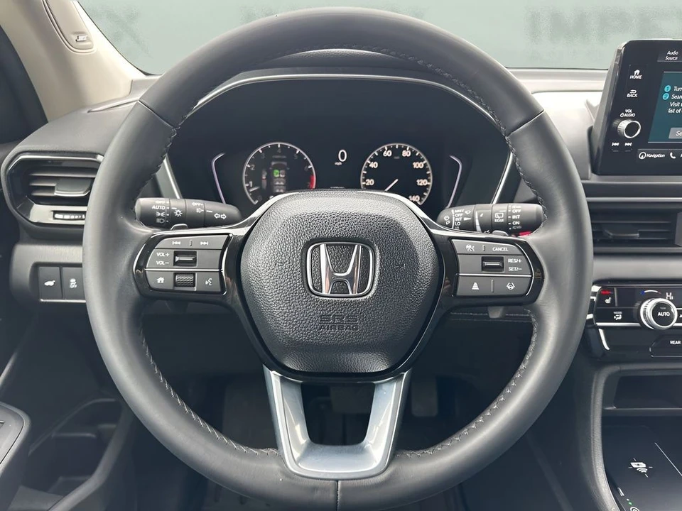 2024 Honda Pilot 4th Gen - Image 16 of 21