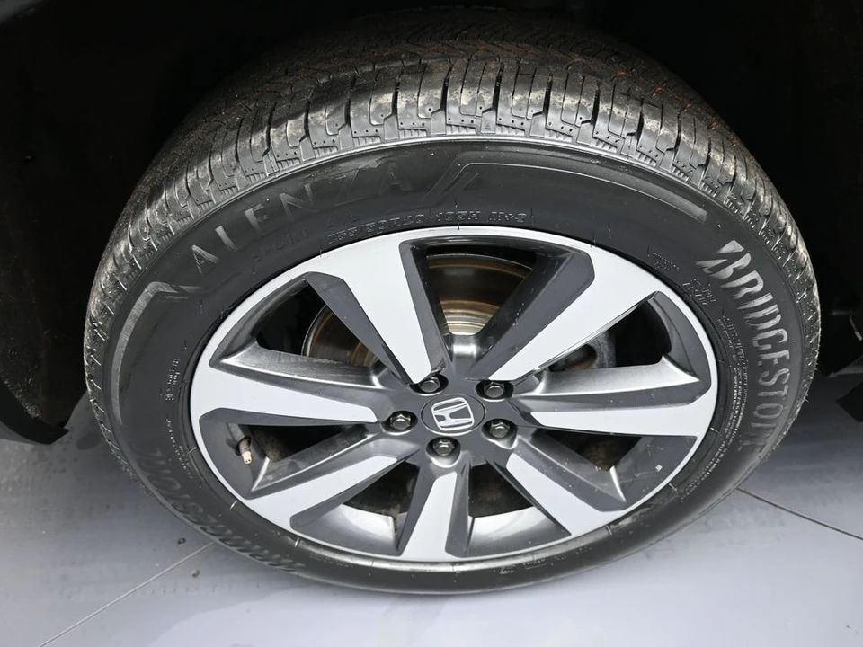2024 Honda Pilot 4th Gen - Image 12 of 21
