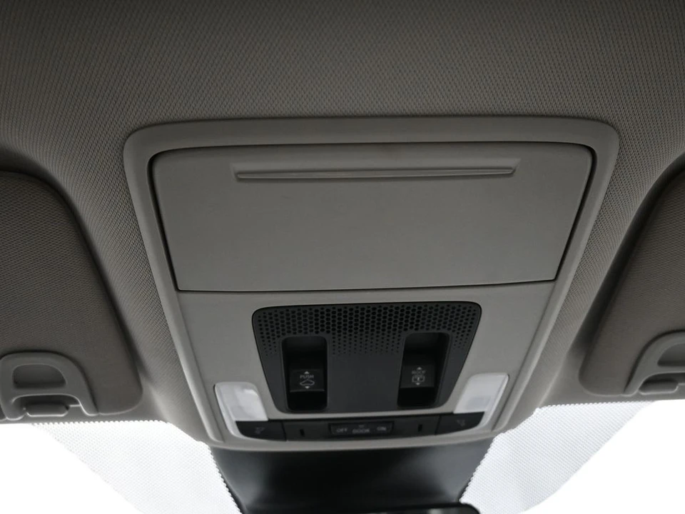 2024 Honda Pilot 4th Gen - Image 17 of 21
