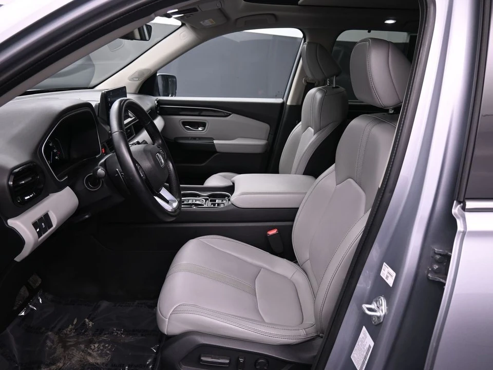 2024 Honda Pilot 4th Gen - Image 19 of 21