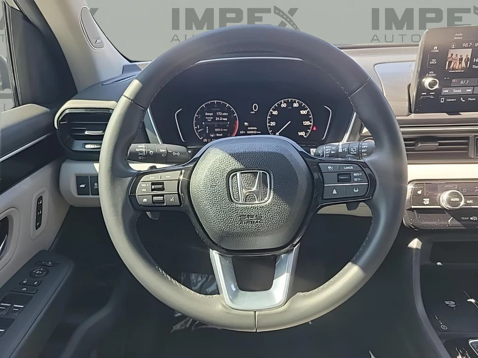 2024 Honda Pilot 4th Gen - Image 15 of 21