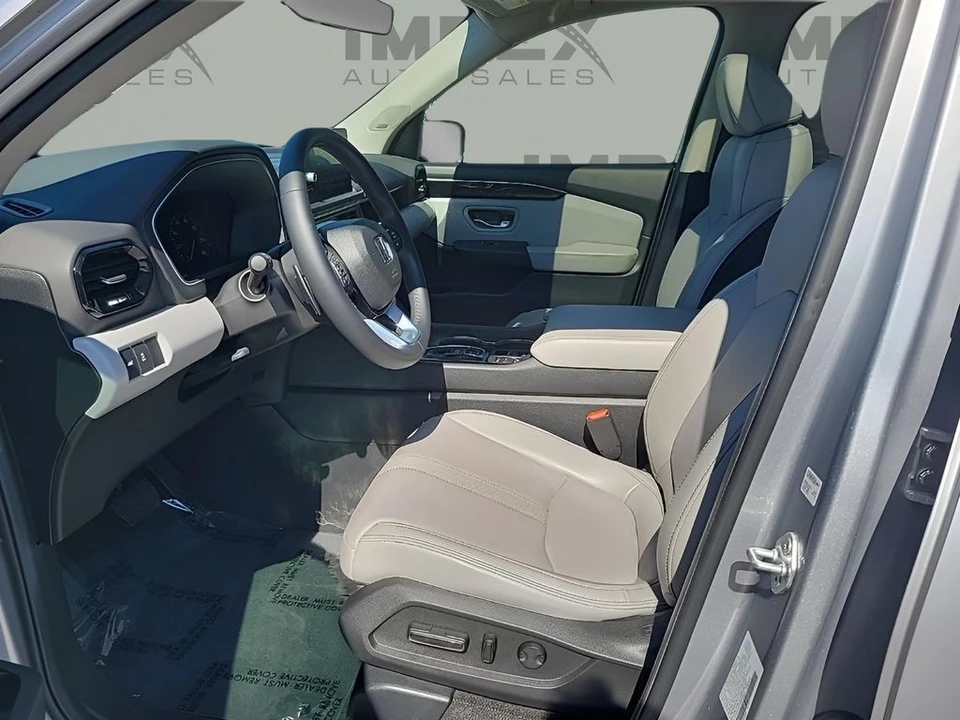 2024 Honda Pilot 4th Gen - Image 9 of 21