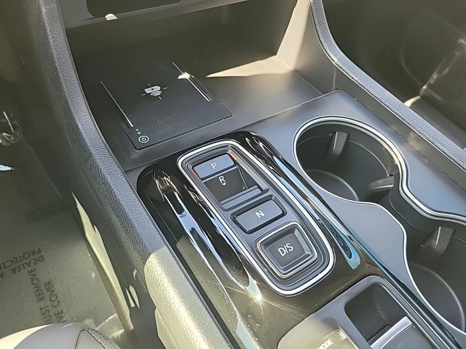 2024 Honda Pilot 4th Gen - Image 18 of 21
