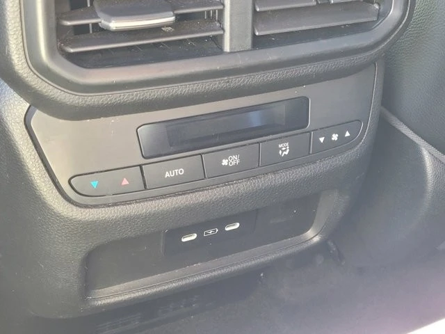 2024 Honda Pilot 4th Gen - Image 16 of 21