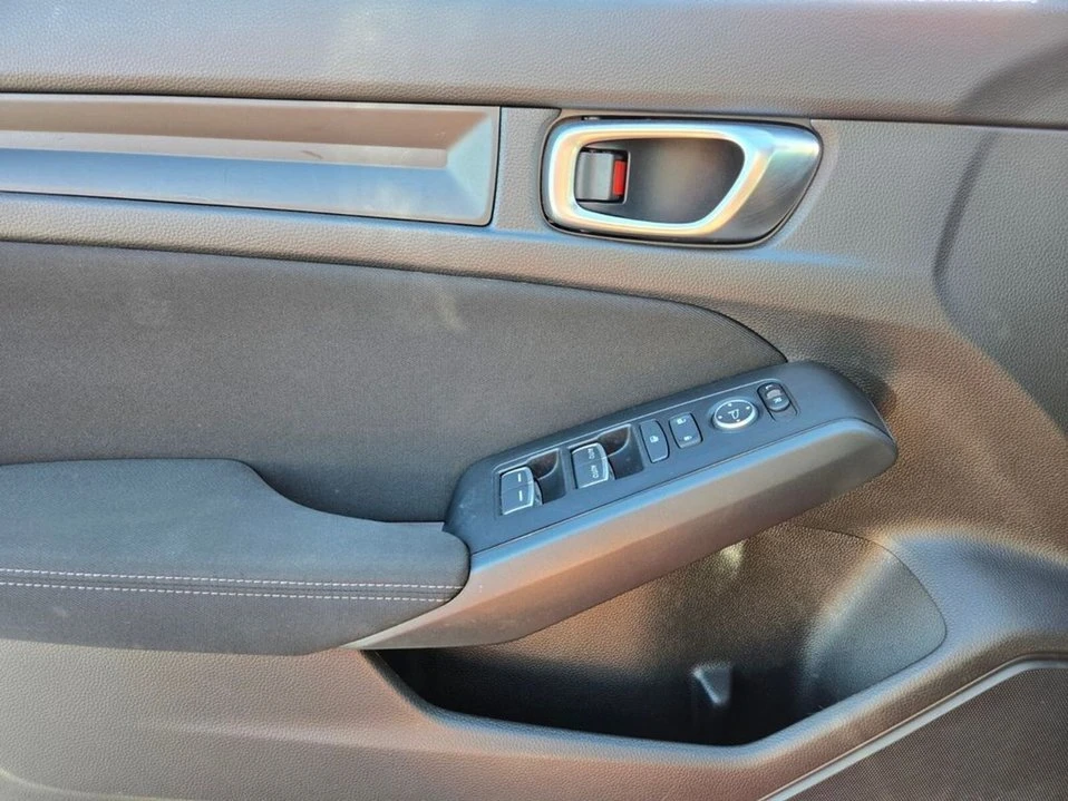 2024 Honda Civic 11th Gen - Image 17 of 18