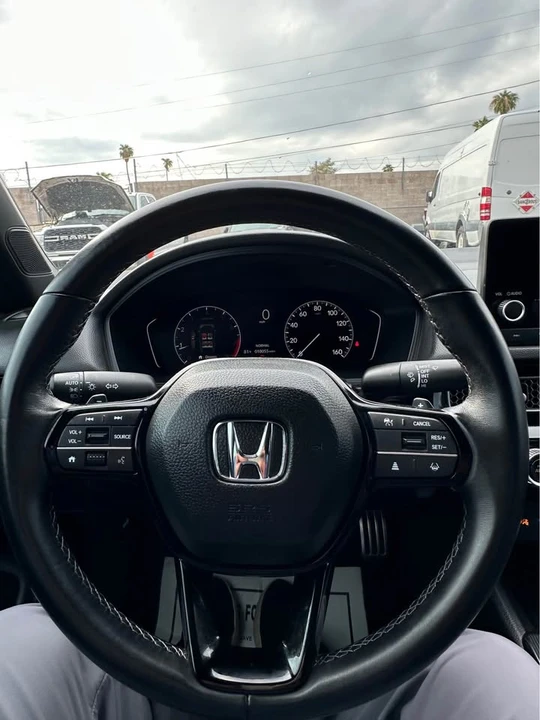 2024 Honda Civic 11th Gen - Image 17 of 19