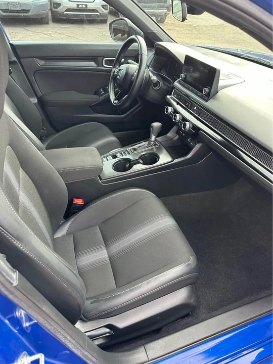 2024 Honda Civic 11th Gen - Image 13 of 19