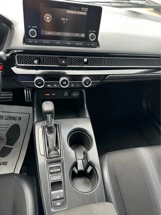 2024 Honda Civic 11th Gen - Image 14 of 19