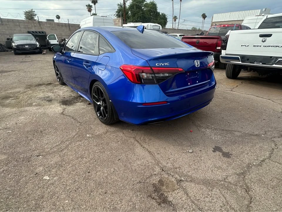 2024 Honda Civic 11th Gen - Image 8 of 19