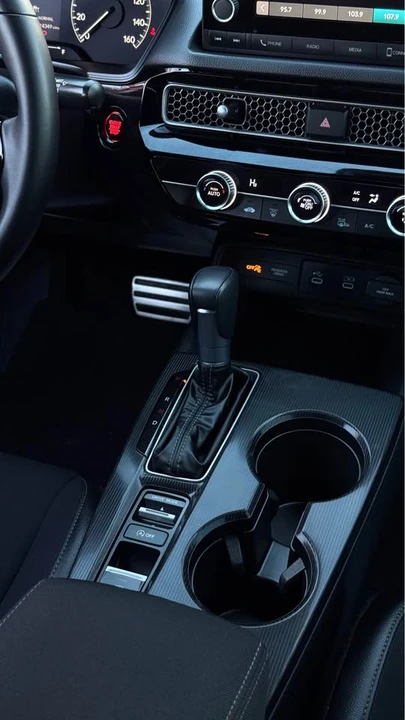 2024 Honda Civic 11th Gen - Image 10 of 13