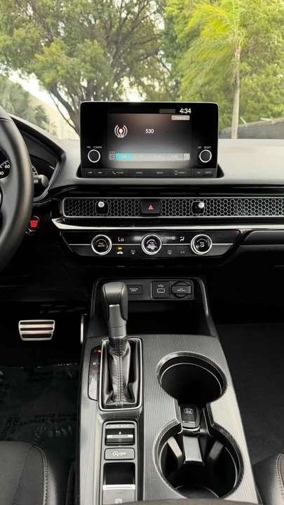 2024 Honda Civic 11th Gen - Image 6 of 11
