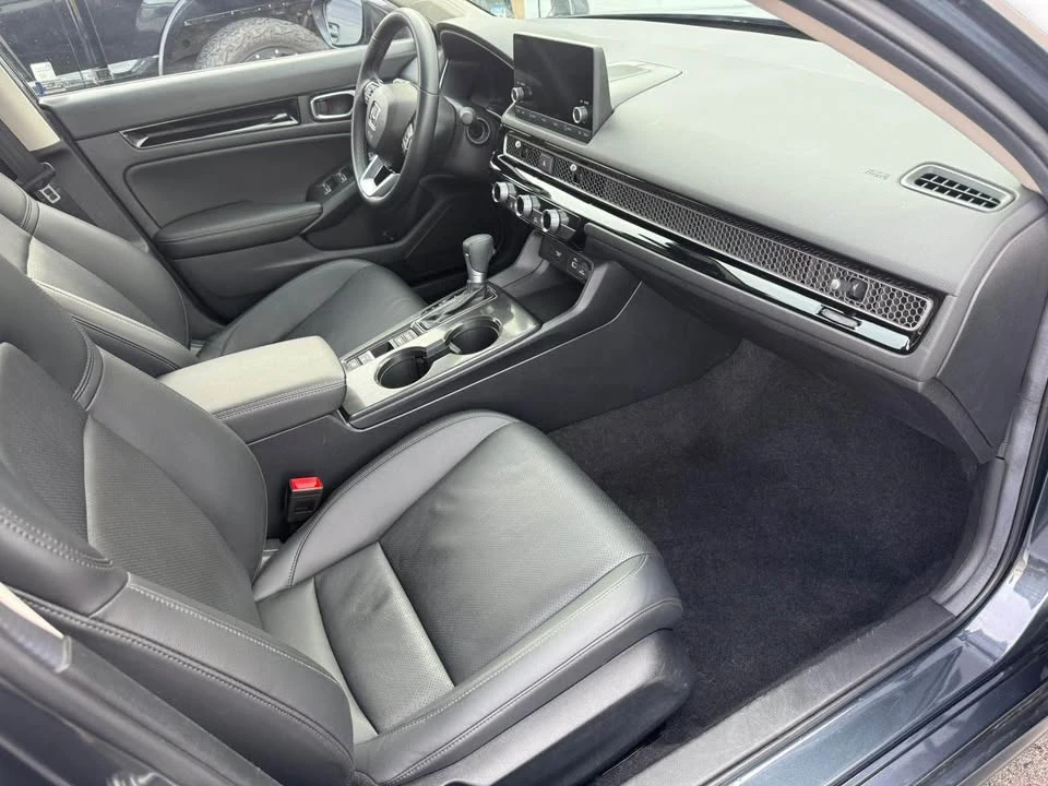 2024 Honda Civic 11th Gen - Image 12 of 17