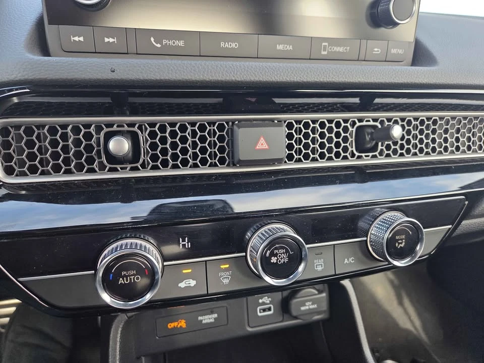2024 Honda Civic 11th Gen - Image 16 of 17