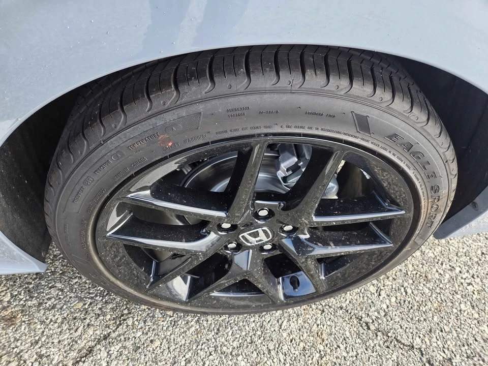2024 Honda Civic 11th Gen - Image 9 of 17