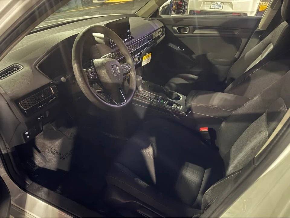 2024 Honda Civic 11th Gen - Image 10 of 14