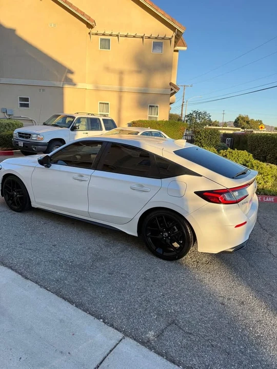 2024 Honda Civic 11th Gen - Image 10 of 14