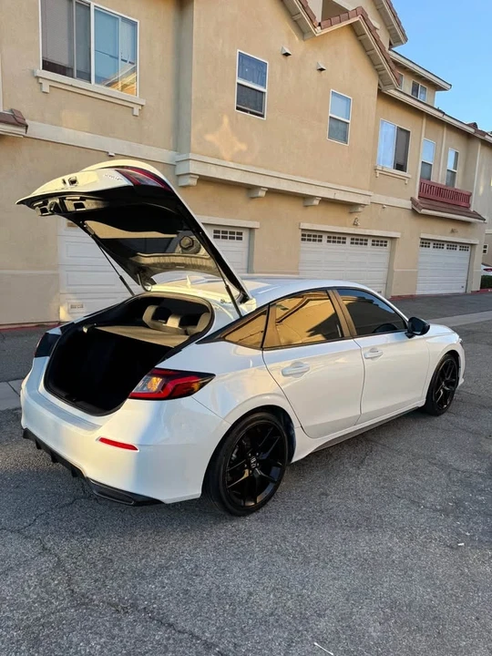 2024 Honda Civic 11th Gen - Image 8 of 14