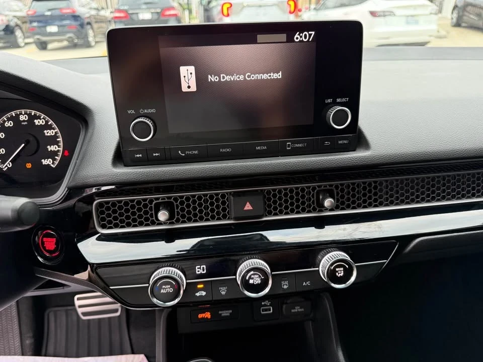 2024 Honda Civic 11th Gen - Image 9 of 14
