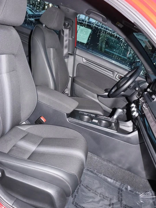 2024 Honda Civic 11th Gen - Image 5 of 11