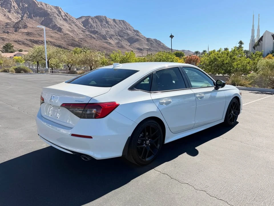 2024 Honda Civic 11th Gen - Image 6 of 9