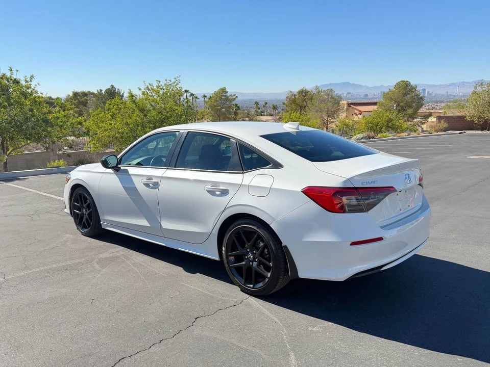 2024 Honda Civic 11th Gen - Image 4 of 9