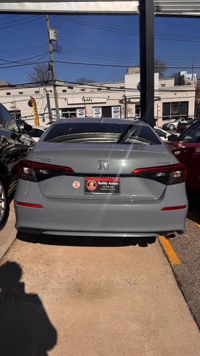 2024 Honda Civic 11th Gen - Image 2 of 12