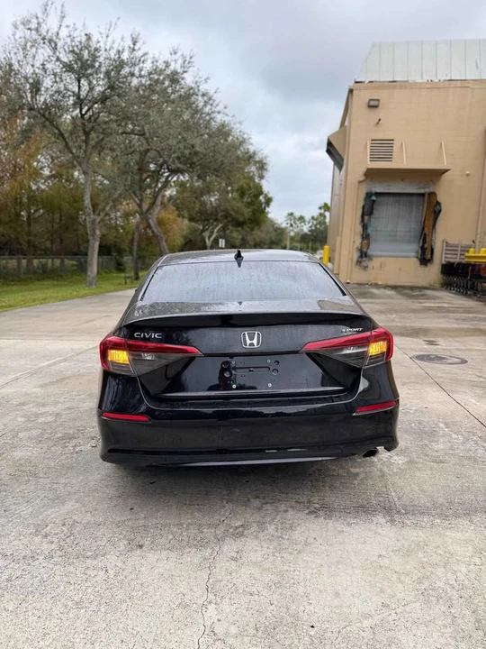 2024 Honda Civic 11th Gen - Image 3 of 14