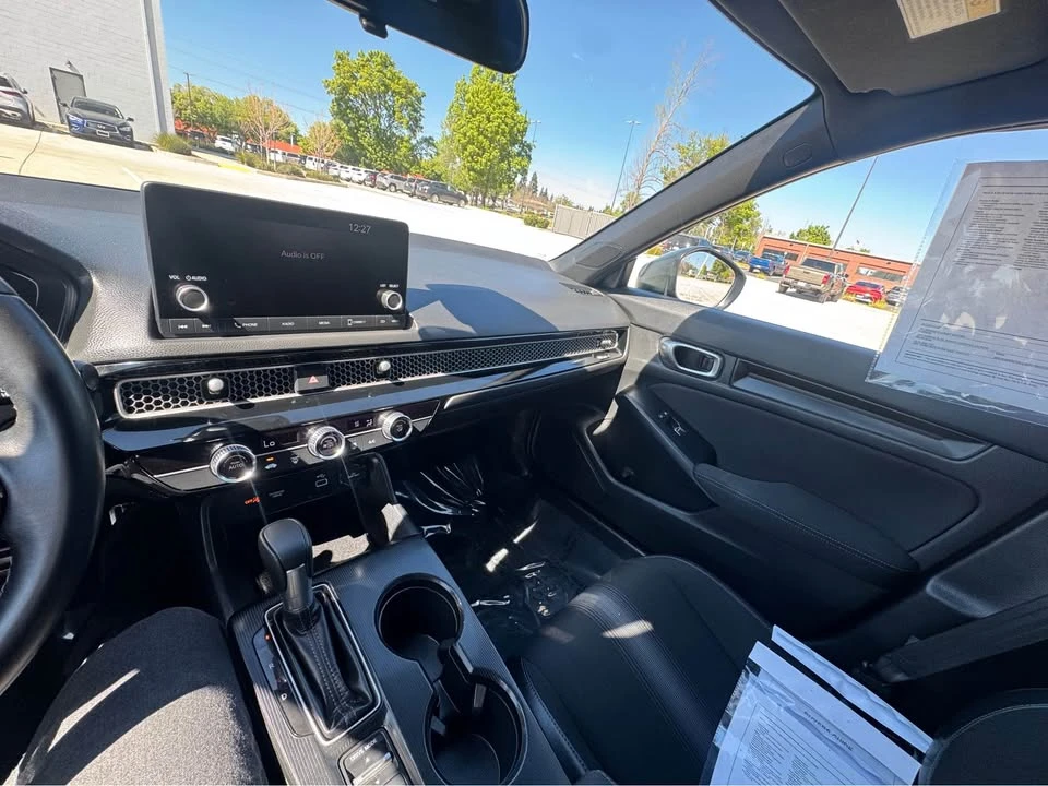 2024 Honda Civic 11th Gen - Image 13 of 16