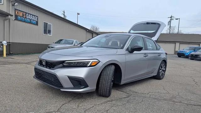 2024 Honda Civic EXL Hatchback