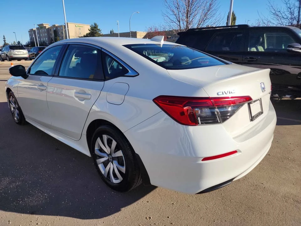 2024 Honda Civic 11th Gen - Image 6 of 12