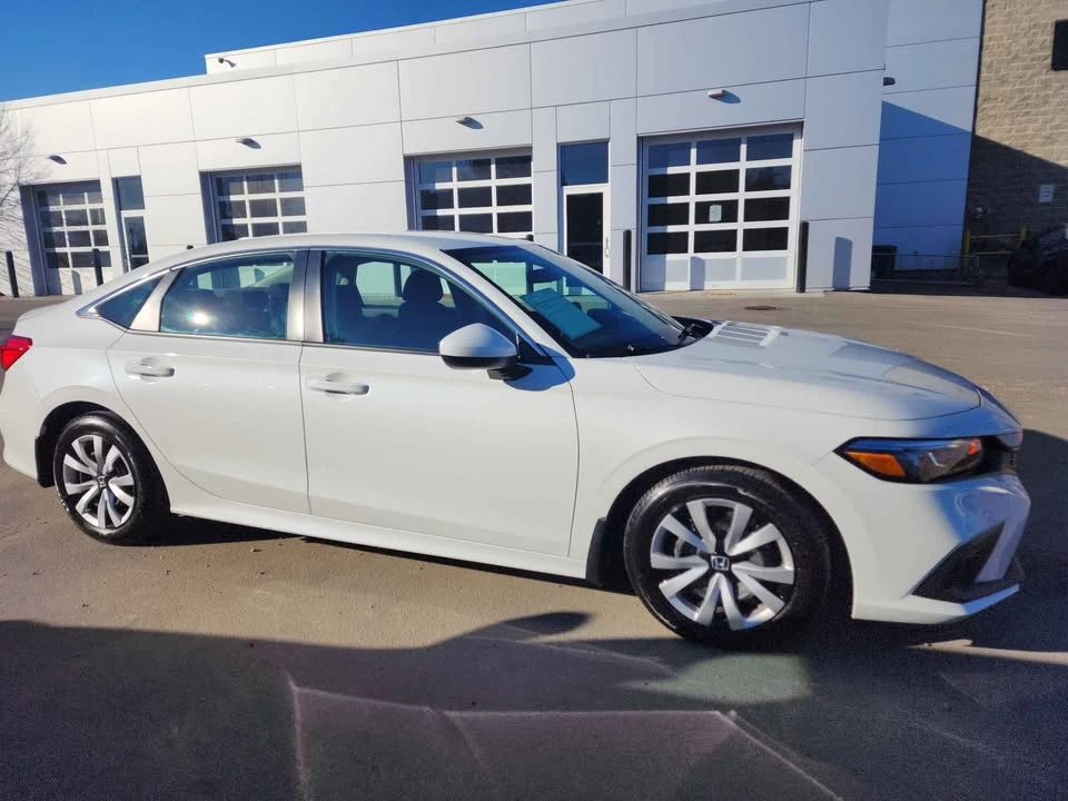 2024 Honda Civic 11th Gen - Image 8 of 12