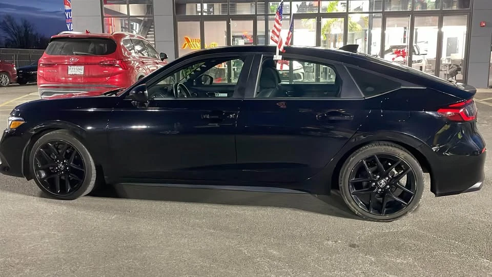 2024 Honda Civic 11th Gen - Image 5 of 8