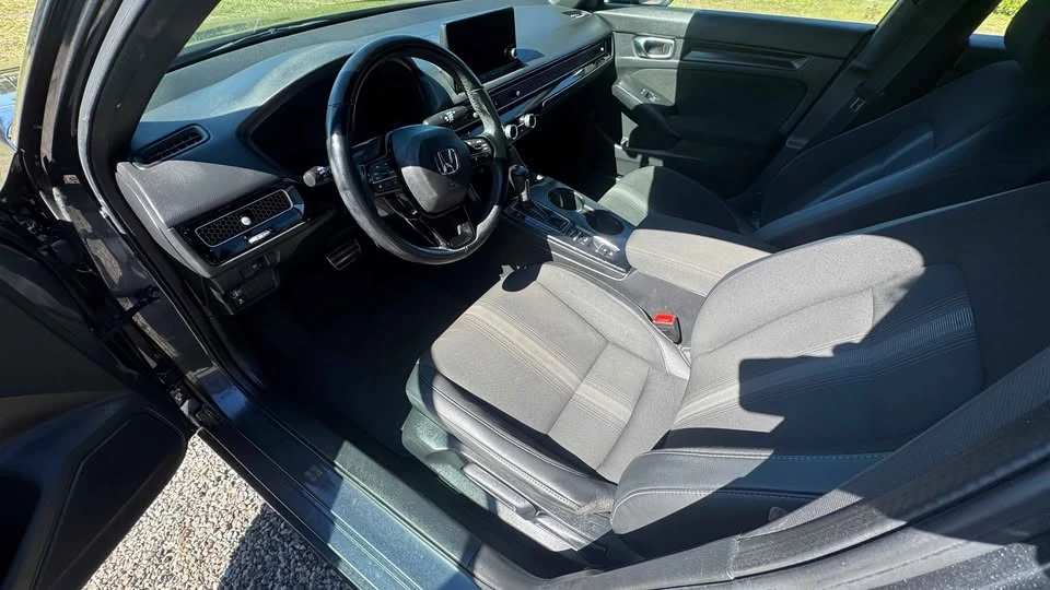 2024 Honda Civic 11th Gen - Image 9 of 15