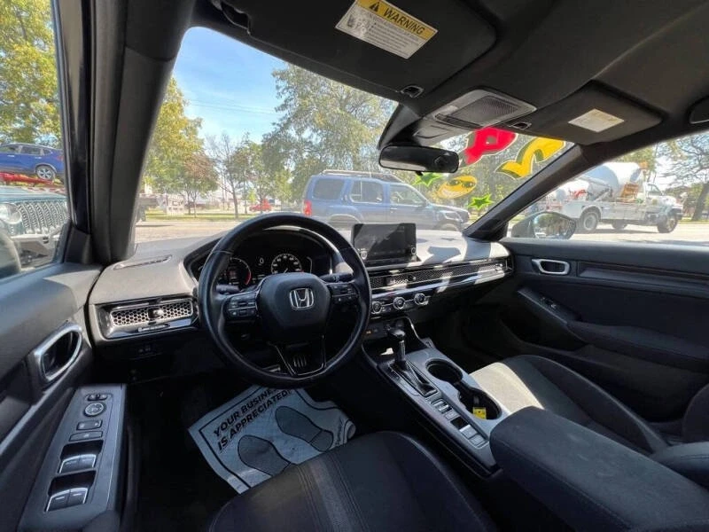 2024 Honda Civic 11th Gen - Image 12 of 17