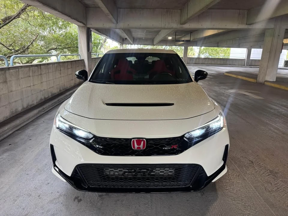 2024 Honda FL5 Civic Type R - Image 10 of 12