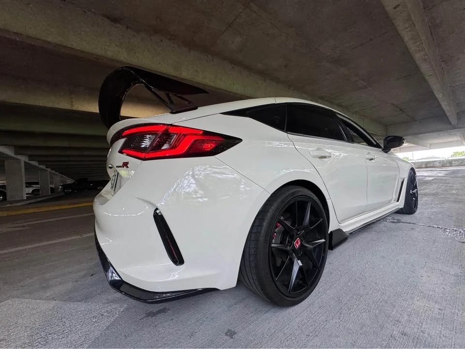 2024 Honda FL5 Civic Type R - Image 9 of 12
