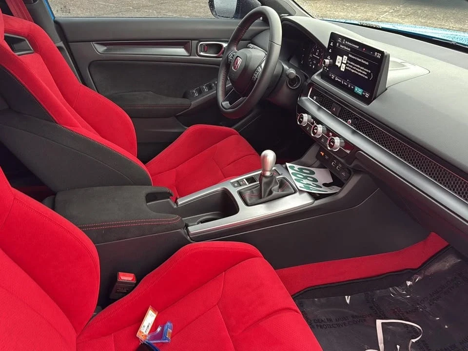 2024 Honda FL5 Civic Type R - Image 8 of 12