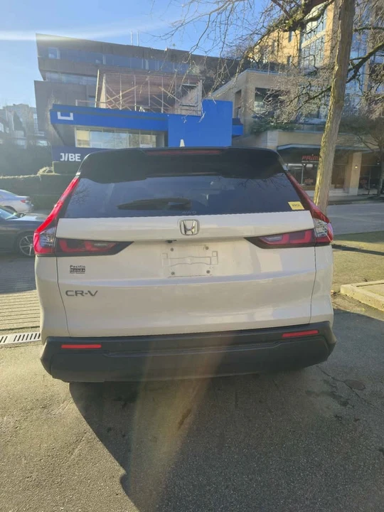 2024 Honda CR-V 6th Gen - Image 15 of 17