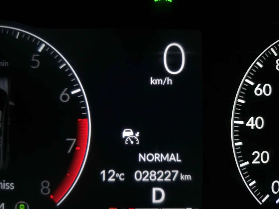 2024 Honda CR-V 6th Gen - Image 8 of 17