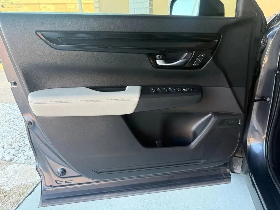 2024 Honda CR-V 6th Gen - Image 14 of 20