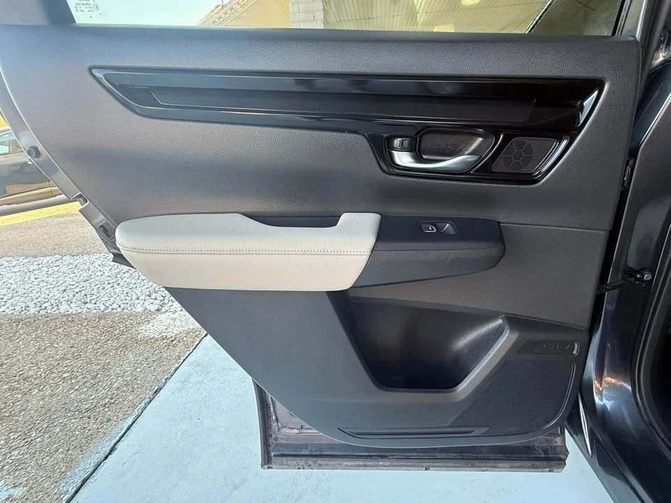 2024 Honda CR-V 6th Gen - Image 16 of 20
