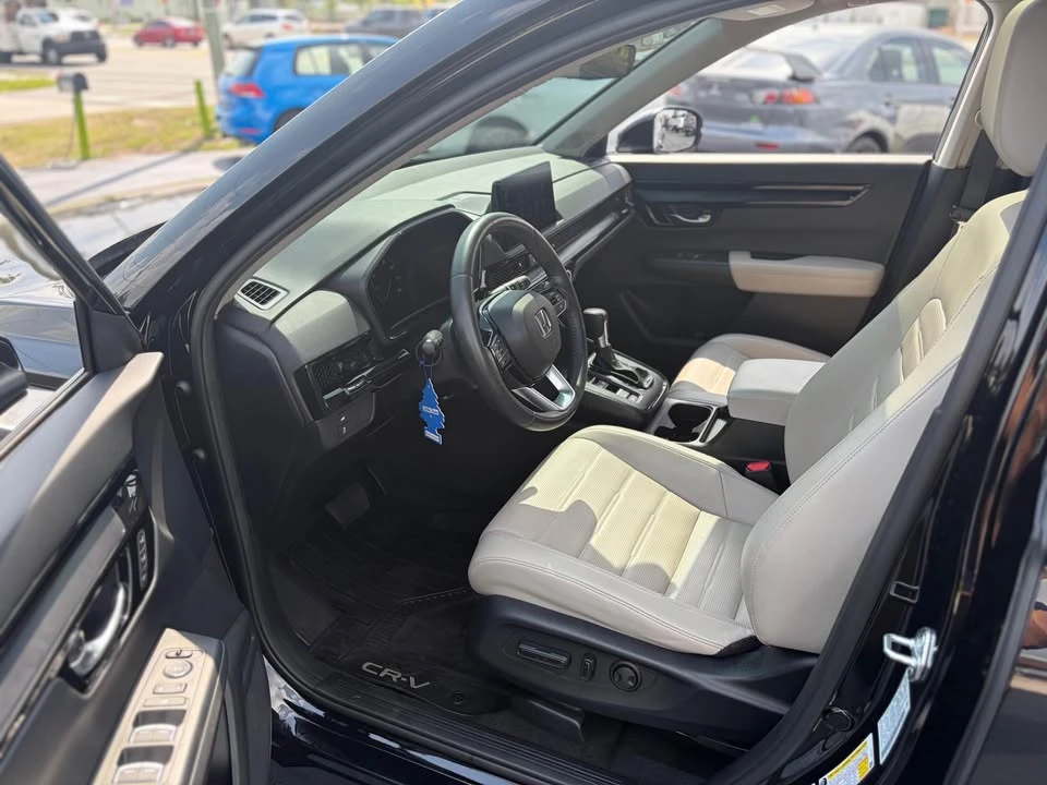 2024 Honda CR-V 6th Gen - Image 7 of 10